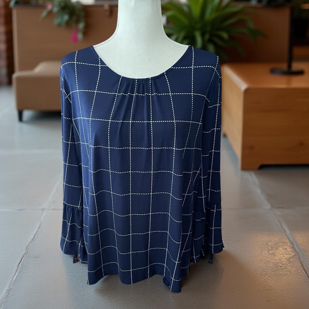 Liz Claiborne Career blue white blouse size XL round neck spandex bell sleeves - Picture 3 of 16